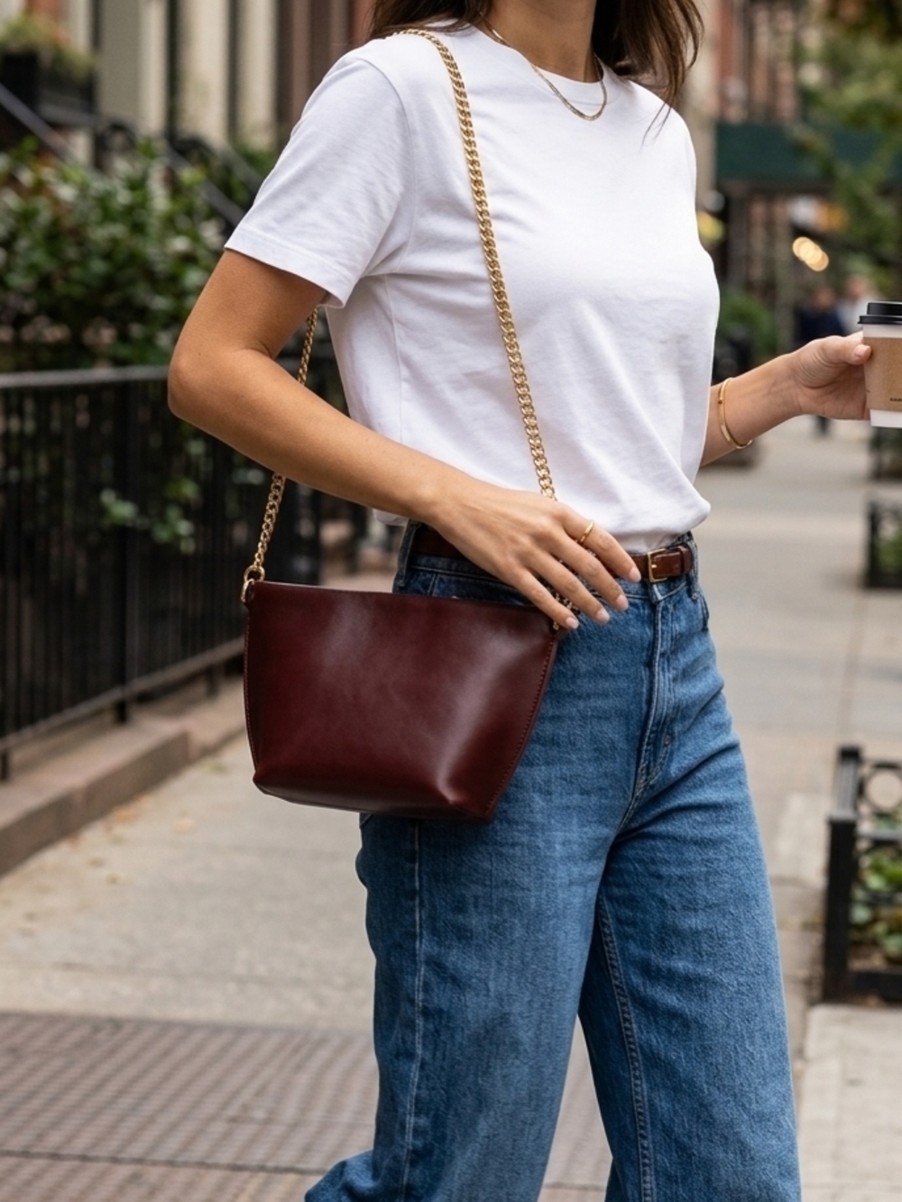 Bartleby Objects Stowe Red Leather Chain Bag - Picture 3 of 10